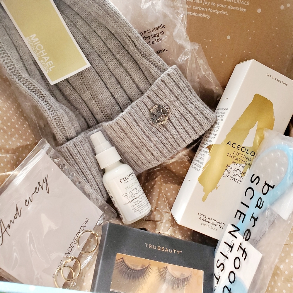 FABFITFUN ENTIRE FALL WINTER BOX! Fab Fit Fun FFF Michael Kors Beanie Ring Set